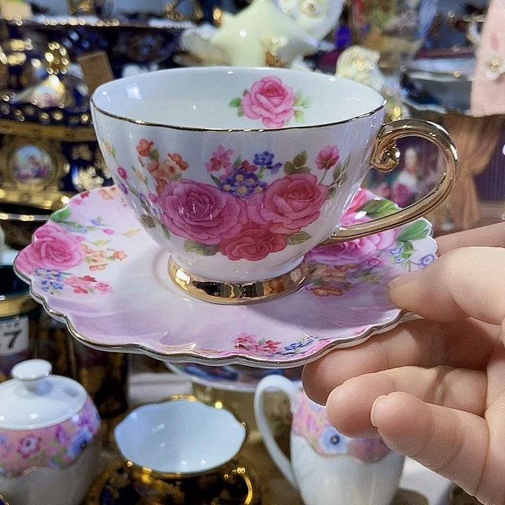 瓷片………………………………………………