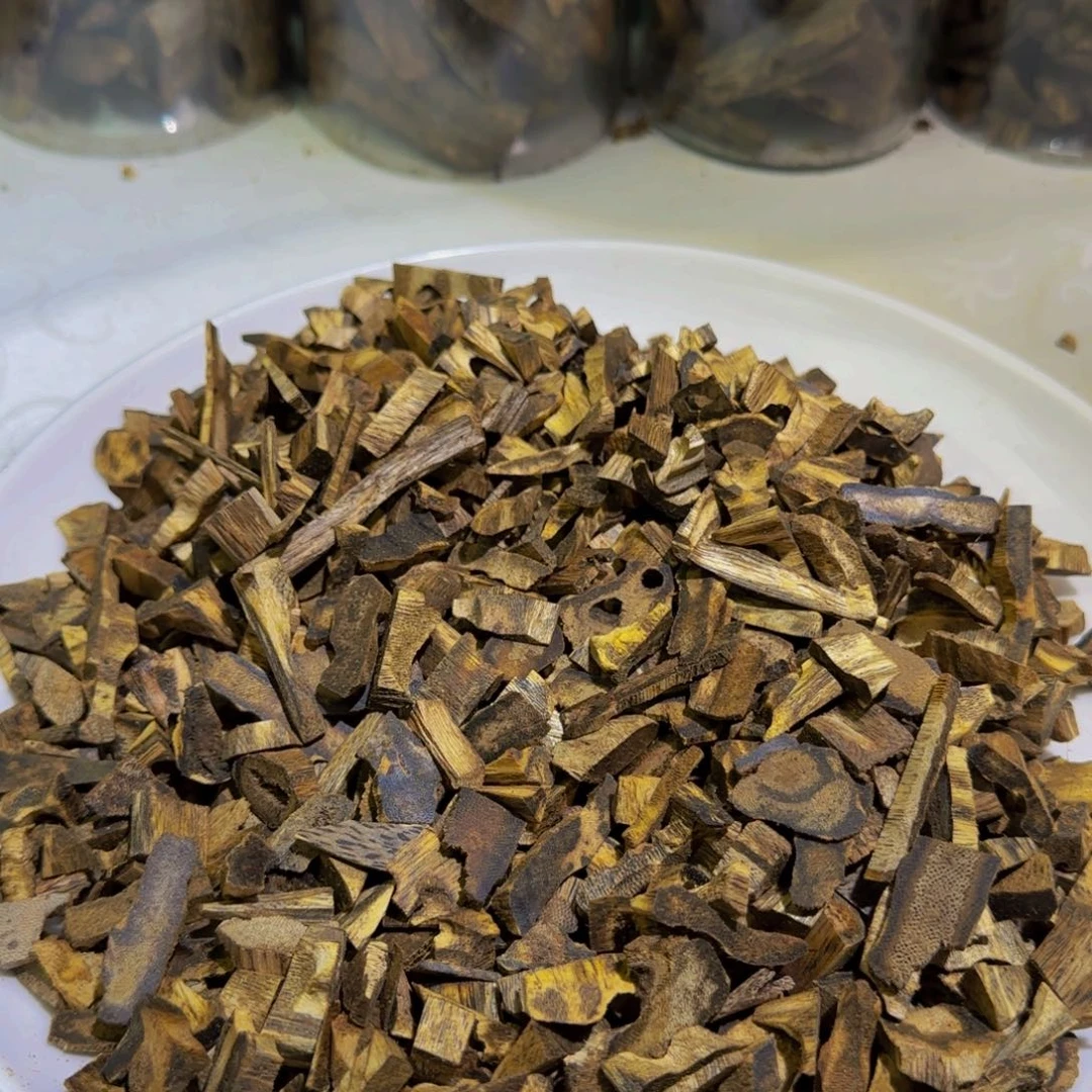 沉香沉香碎屑千里香碎料100克！！！