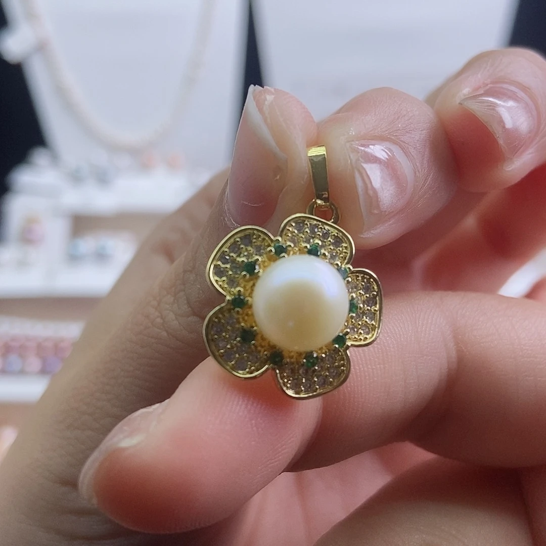 颈饰未镶嵌淡水珍珠