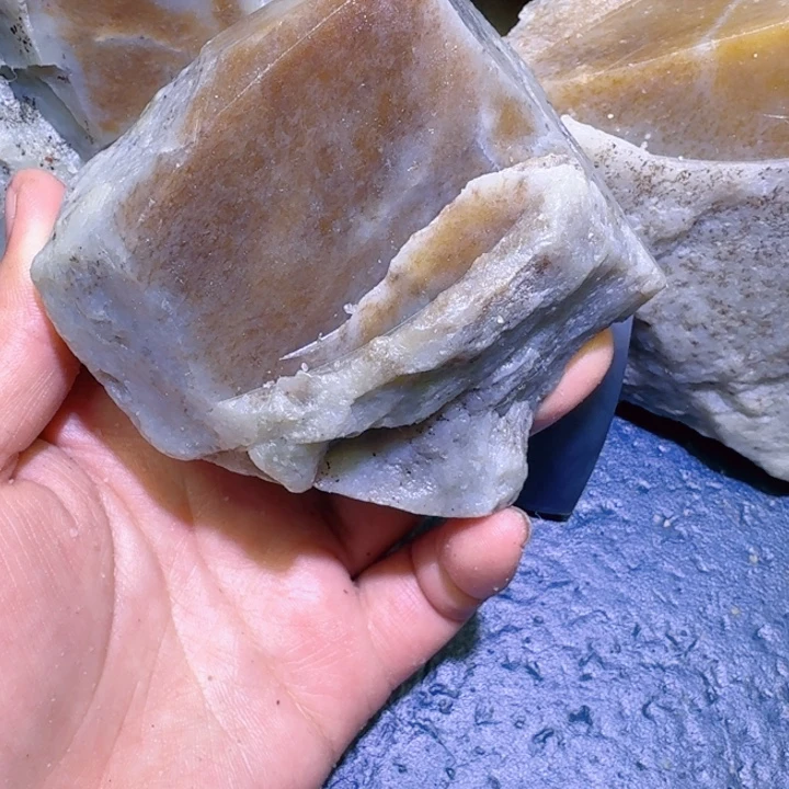 和田玉未镶嵌珠宝半成品