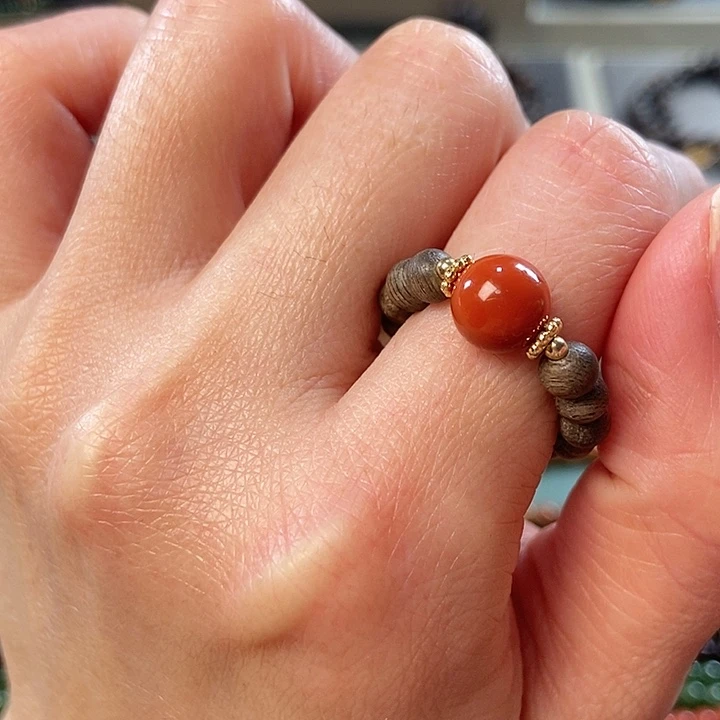 沉香沉香木制品0.4白棋沉香戒指