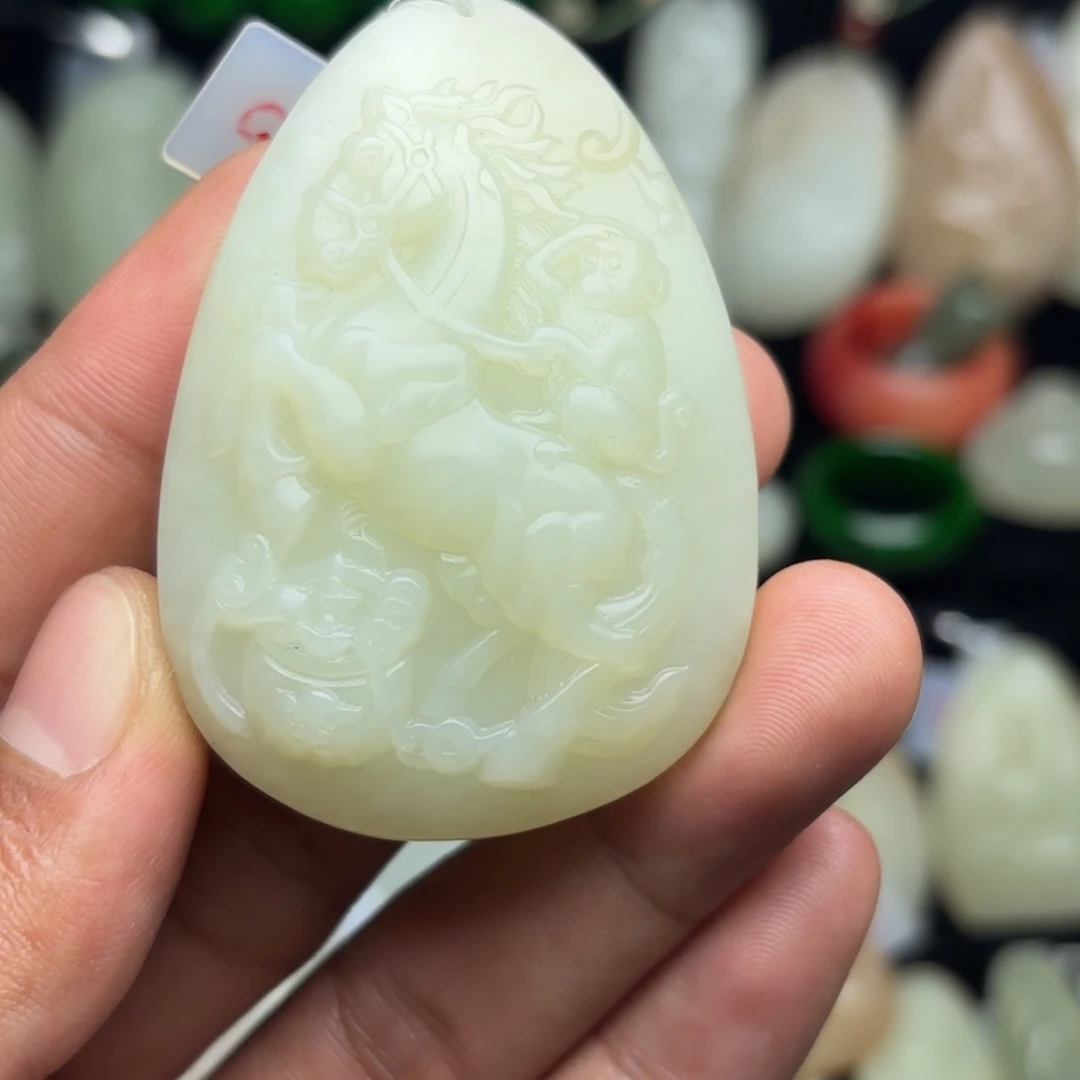 玖***室和田玉未镶嵌颈饰