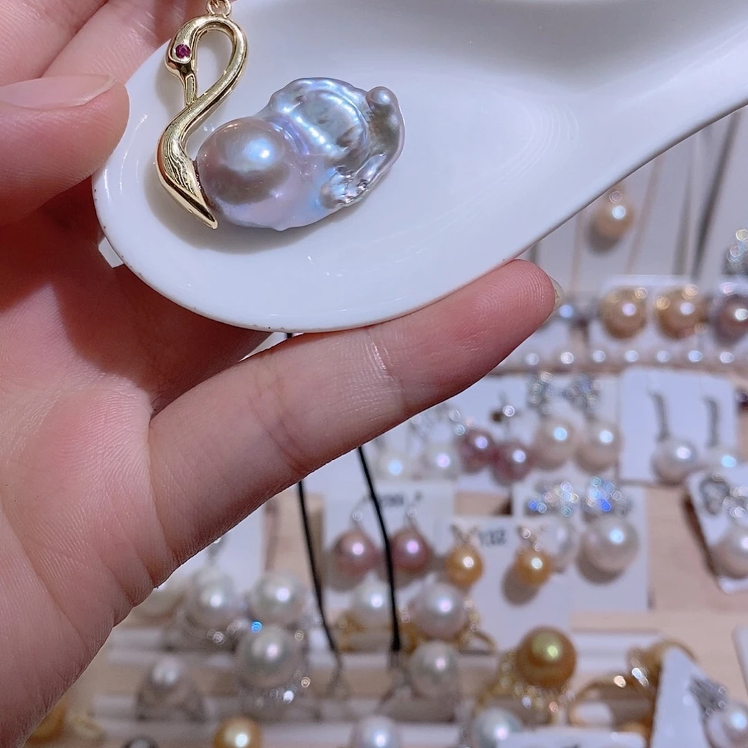 颈饰银S925镶嵌淡水珍珠