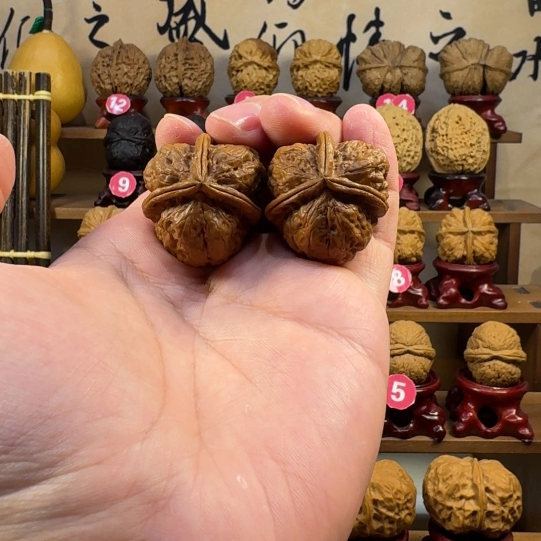 铁核桃把件老树籽蛤蟆头三棱奔奔
