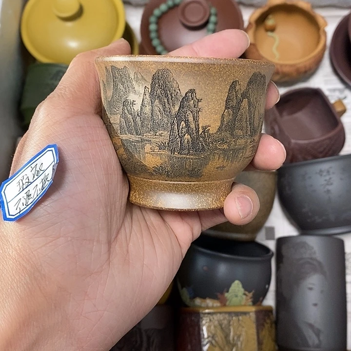 瑕疵不退不换介意勿拍