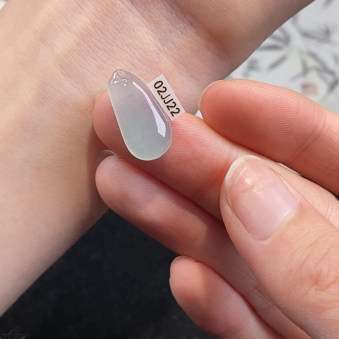 翡翠颈饰未镶嵌天然翡翠