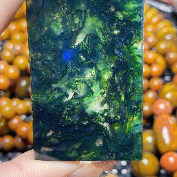 玛瑙/玉髓颈饰未镶嵌情****.