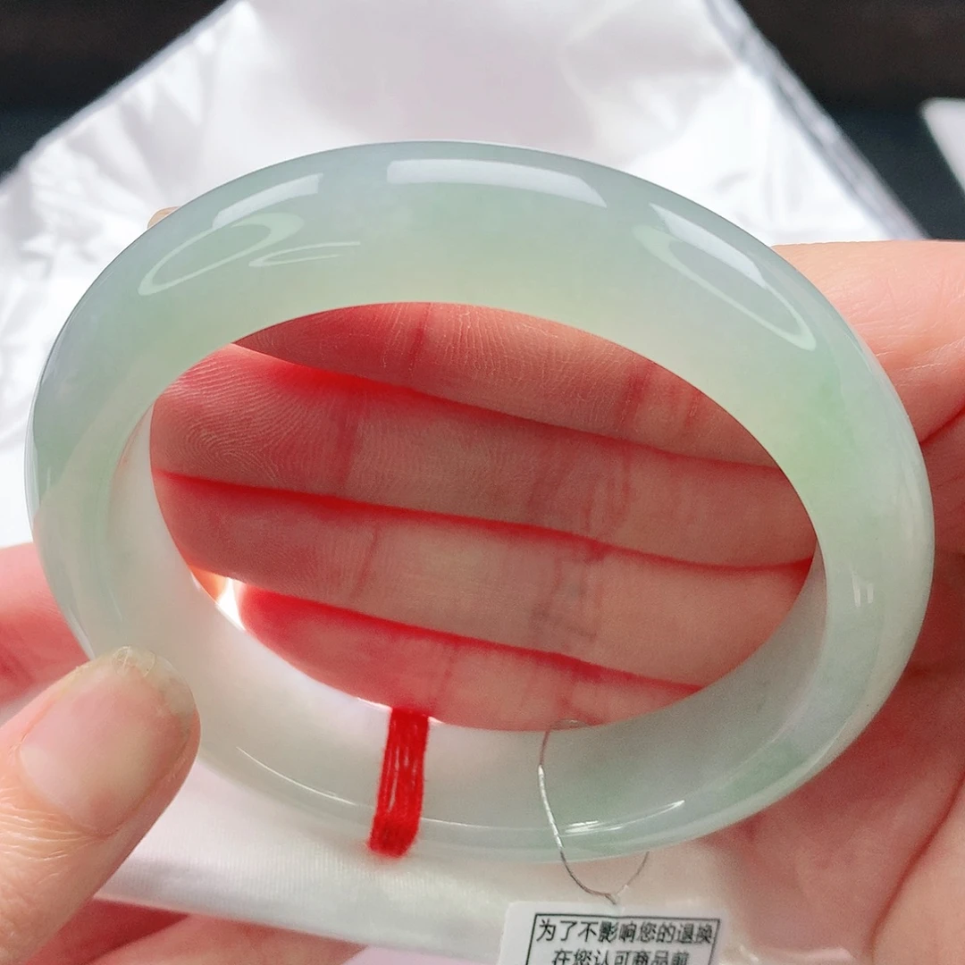 翡翠未镶嵌手镯57圈