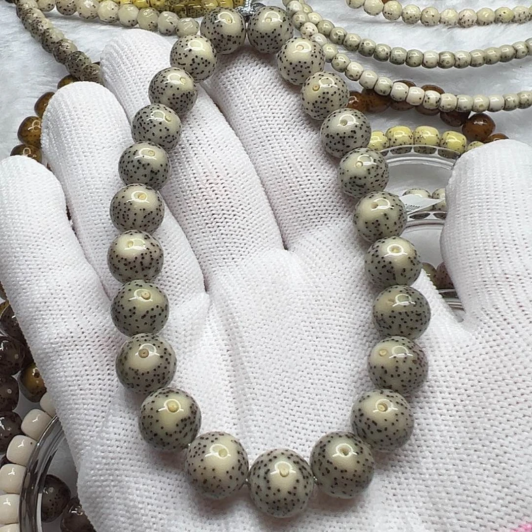 星月菩提吊坠石玉料