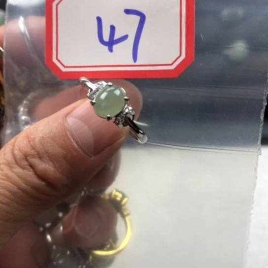 翡翠未镶嵌戒指缅甸