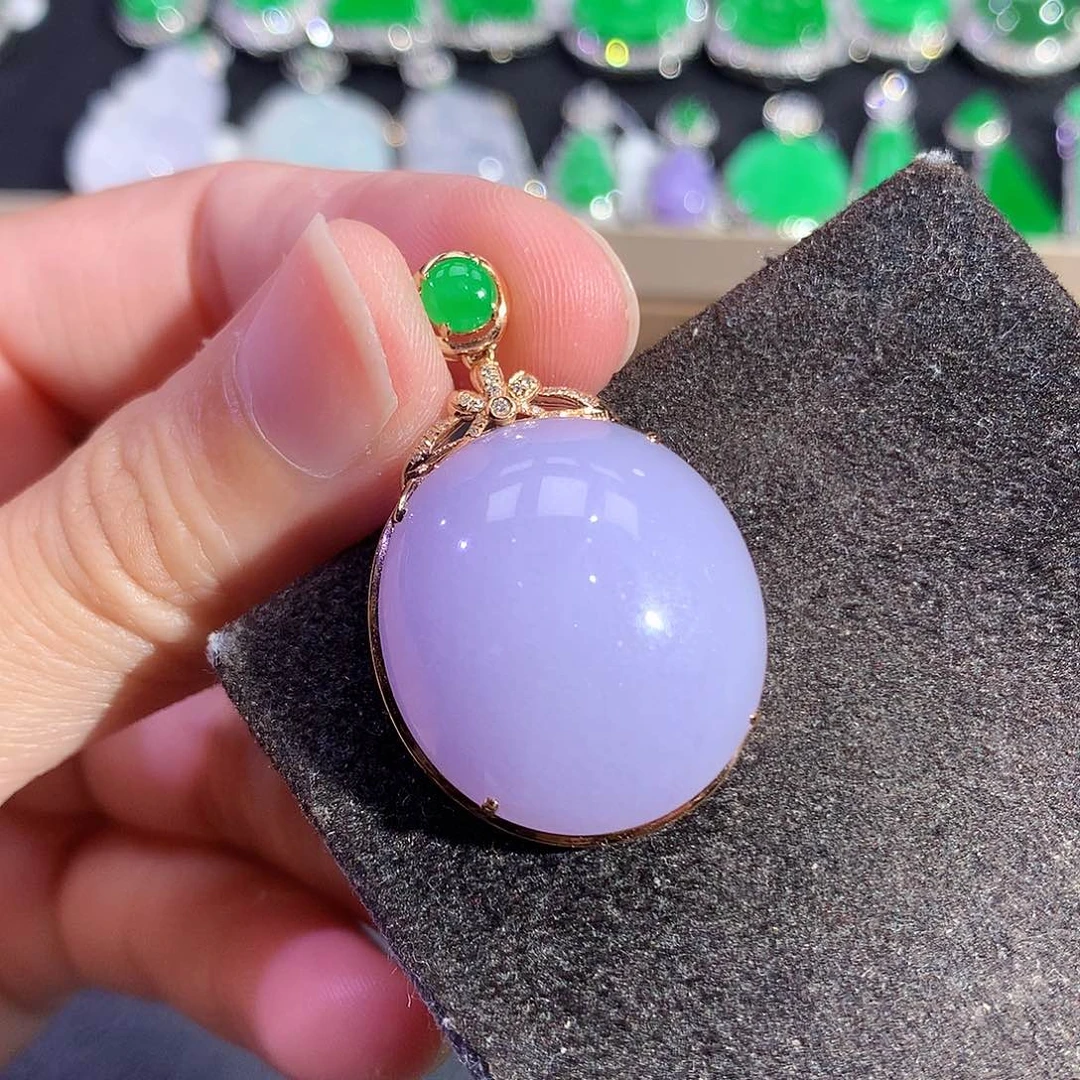 翡翠18K金镶嵌吊坠(赠链)