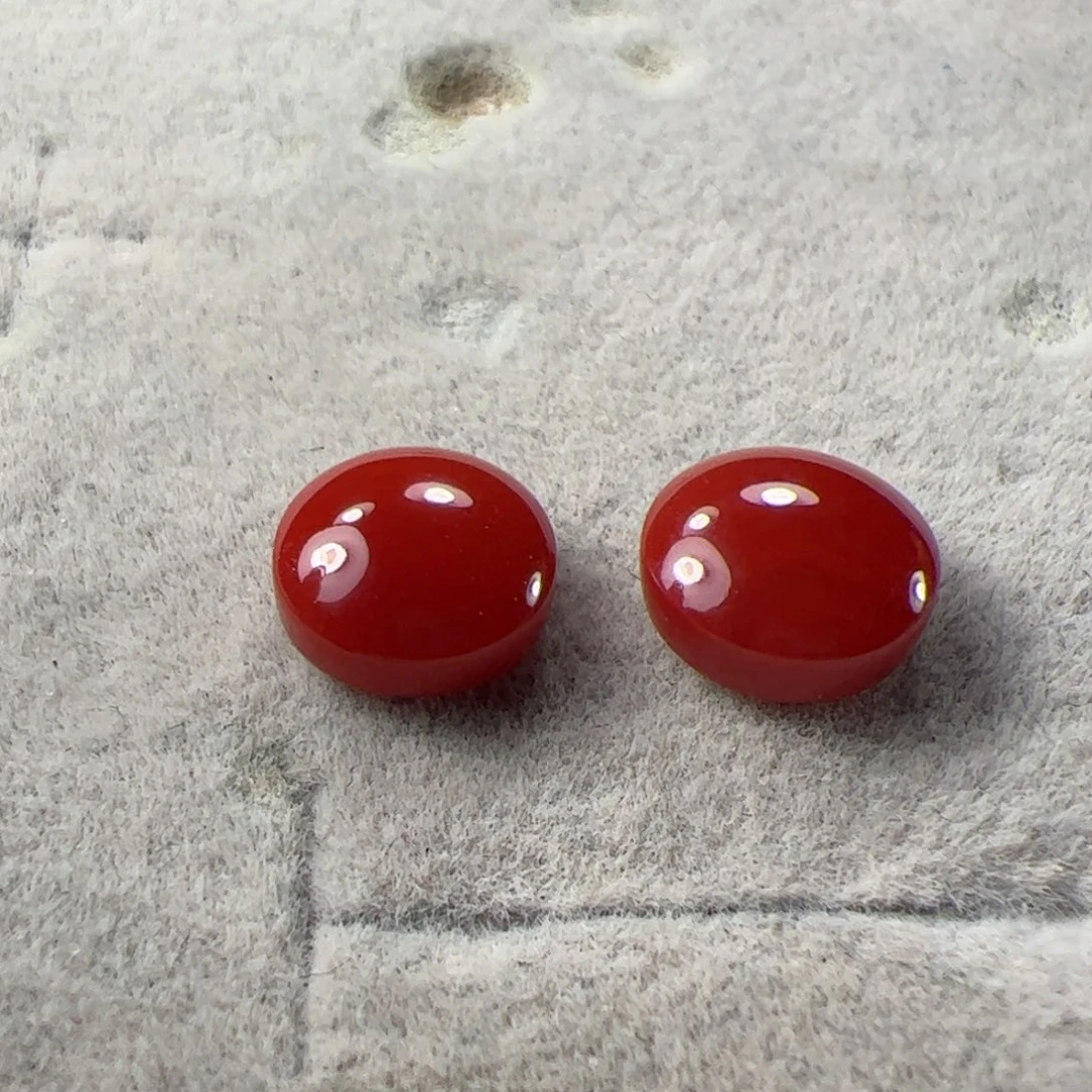 南红玛瑙未镶嵌耳钉面