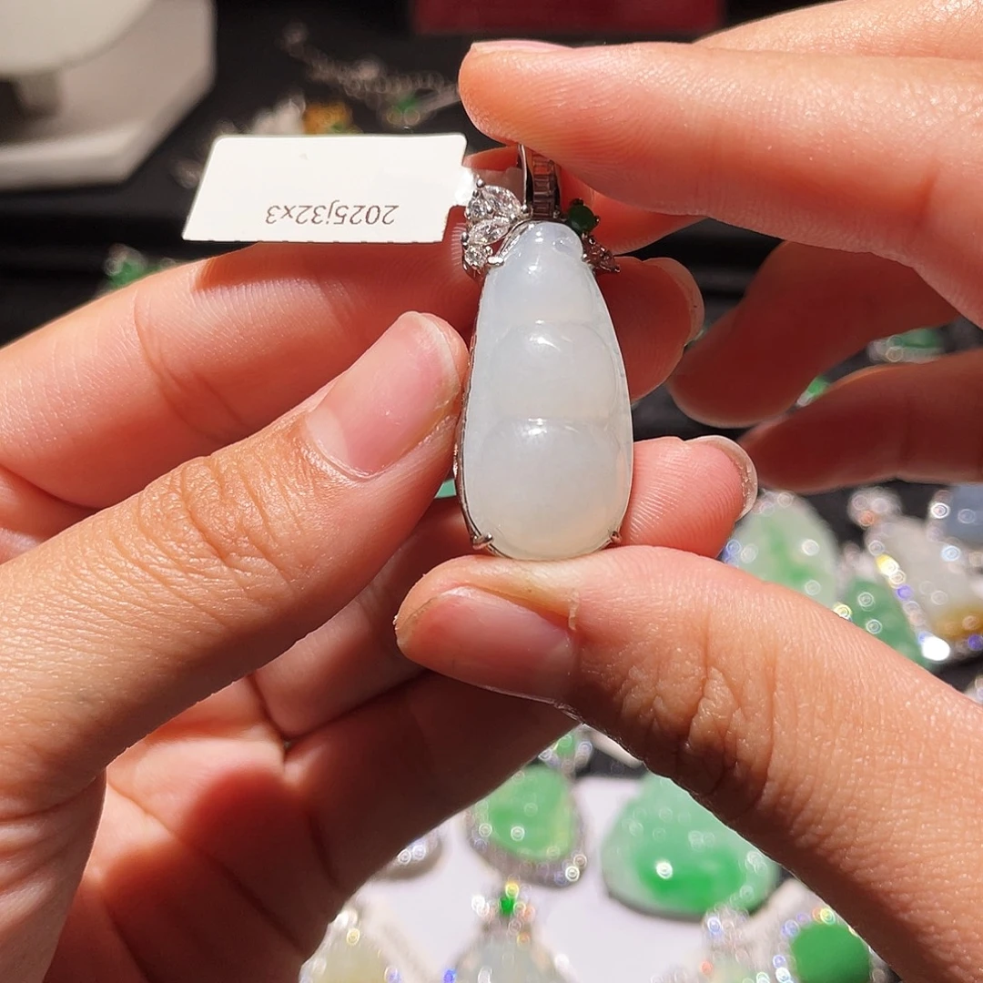 翡翠银S925镶嵌颈饰