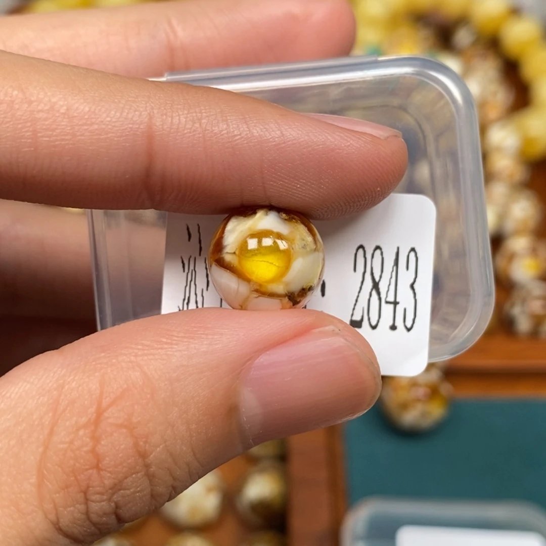 未镶嵌沁色蜜蜡2843