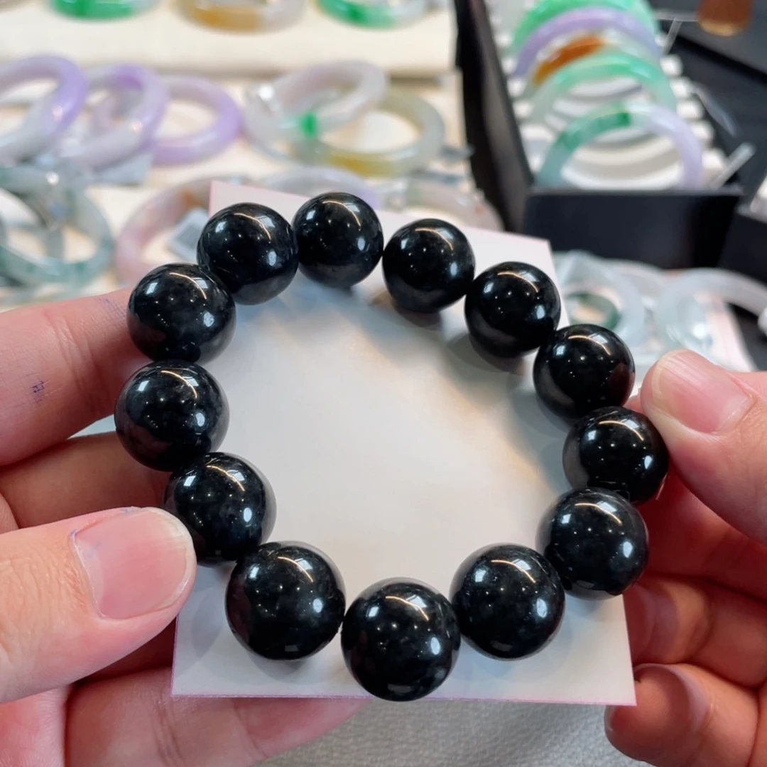 小***y翡翠手镯未镶嵌手串