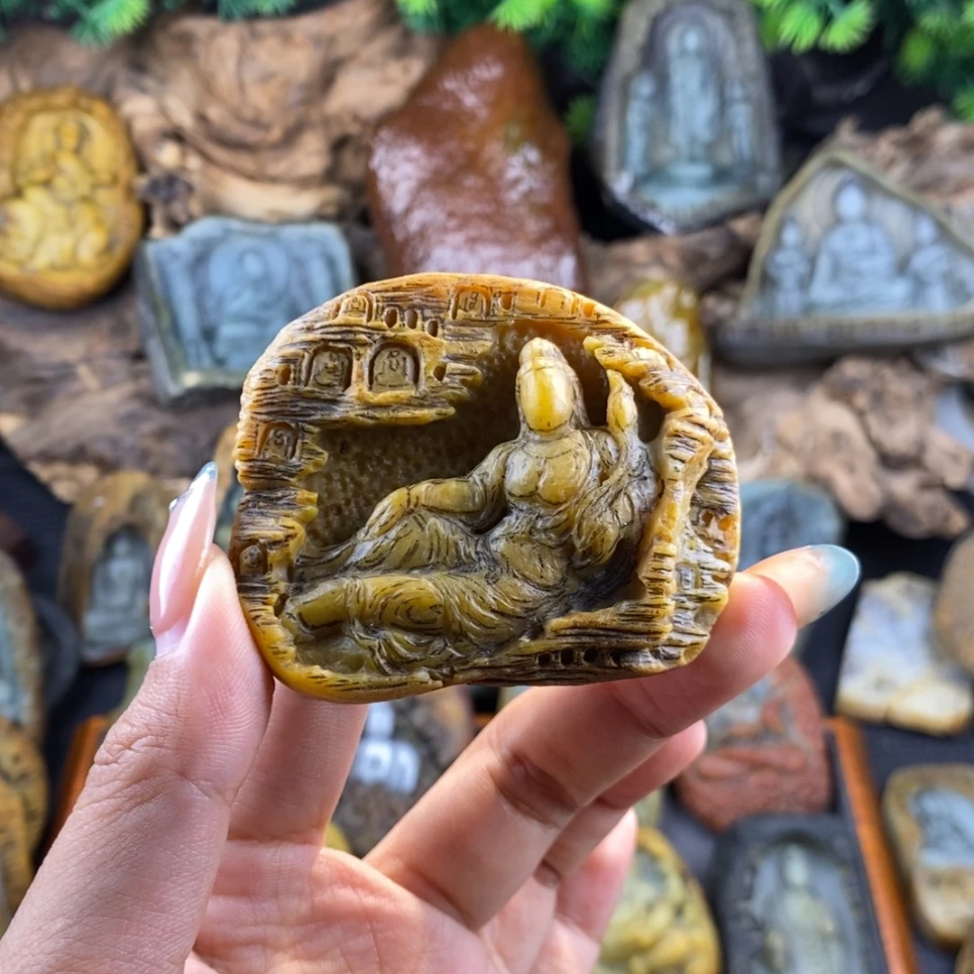 未镶嵌定制翡翠石窟观音