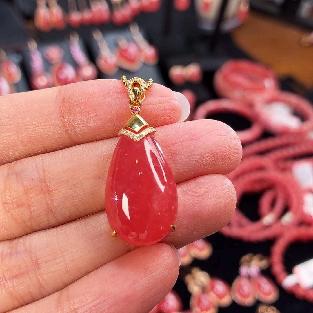 菱锰矿（红纹石）18K金镶嵌吊坠(不含链)