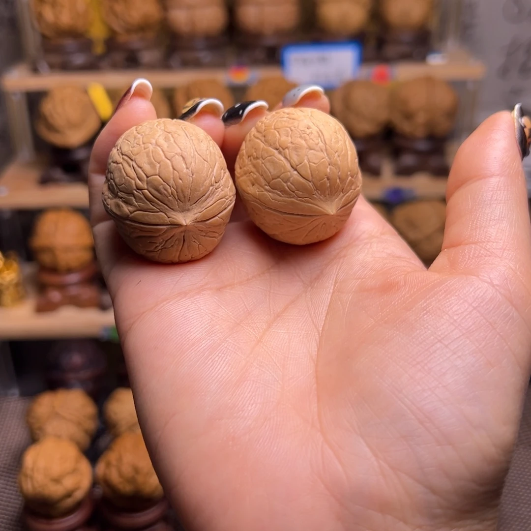 把件桃核蛇皮球H43、32……