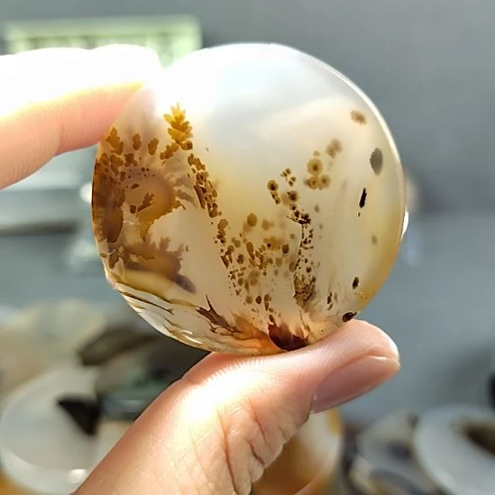 玛瑙/玉髓未镶嵌颈饰花草