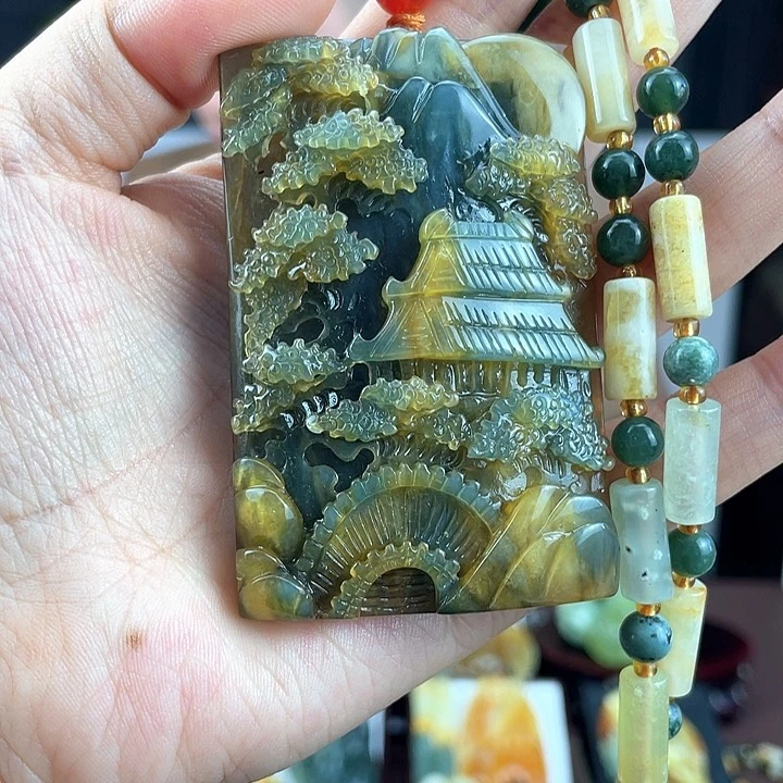 蛇纹石玉颈饰未镶嵌