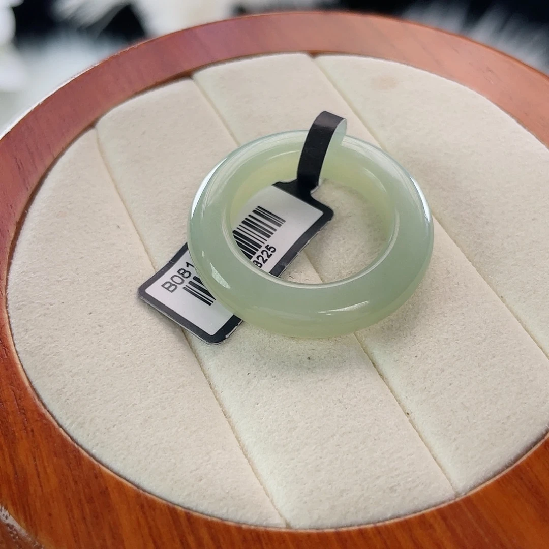 和田玉未镶嵌戒指l87。冰透蓝圆条。19.1。不退换