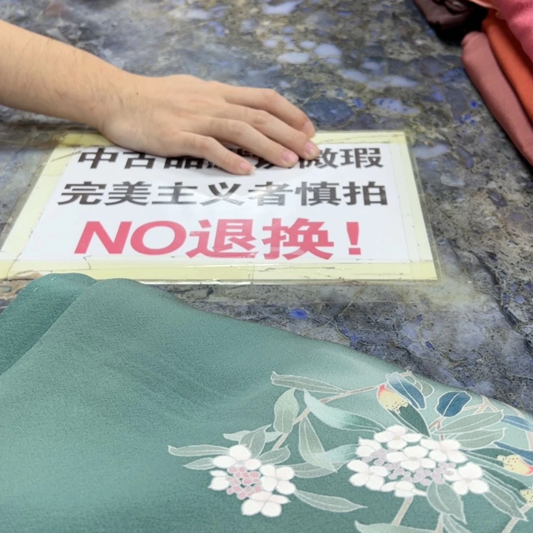 【闪购商品】灰*陶瓷马克杯带盖勺