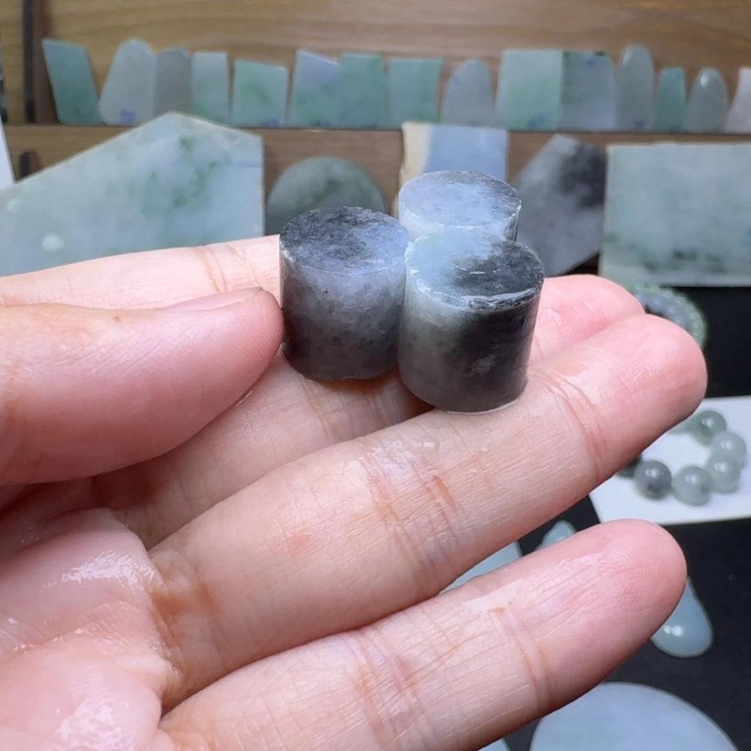 豆***1定制翡翠未镶嵌定制3颗13+珠子