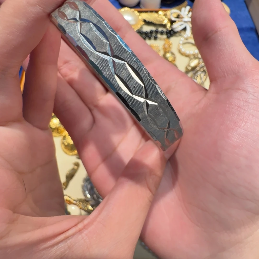 合成碳硅石非金属瑕疵