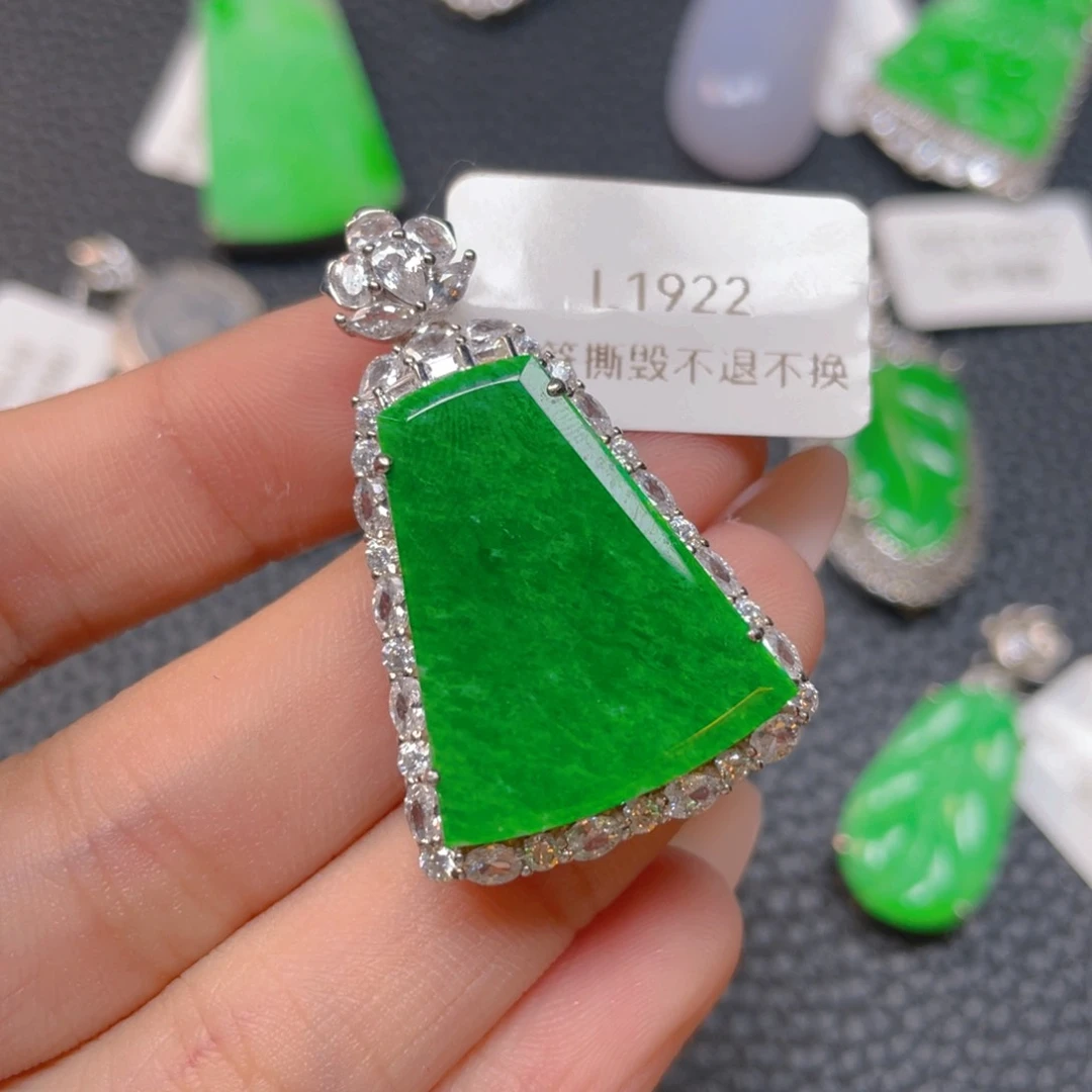 【闪购商品】翡翠银S925镶嵌颈饰神***店翡翠