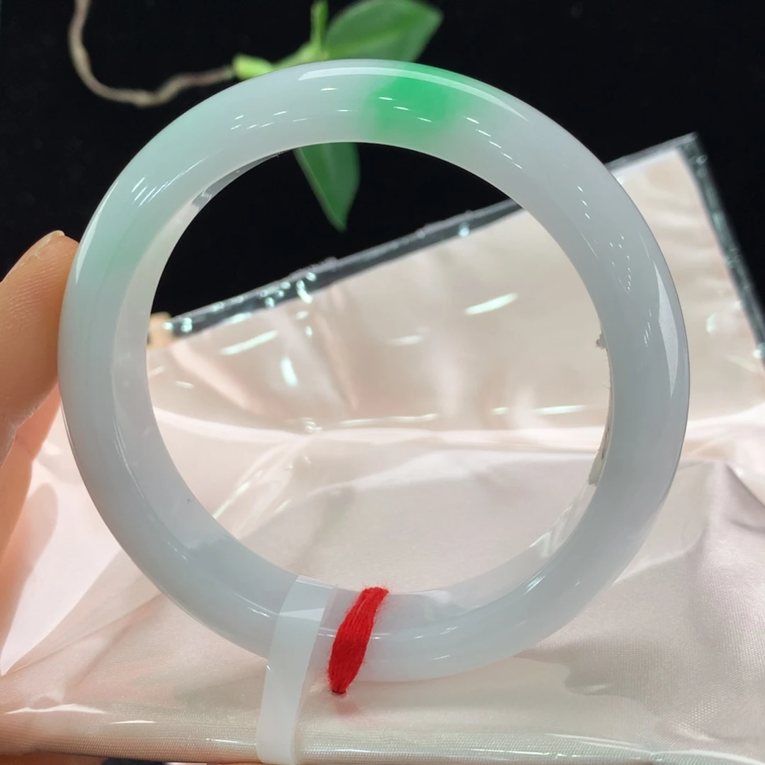 翡翠手镯未镶嵌111-0025