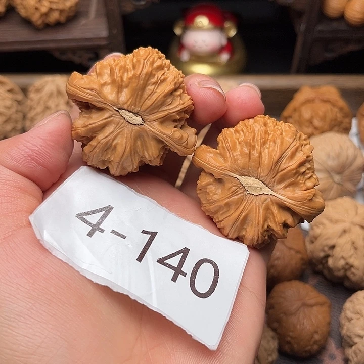 慕****文玩核桃把件44白狮子4140