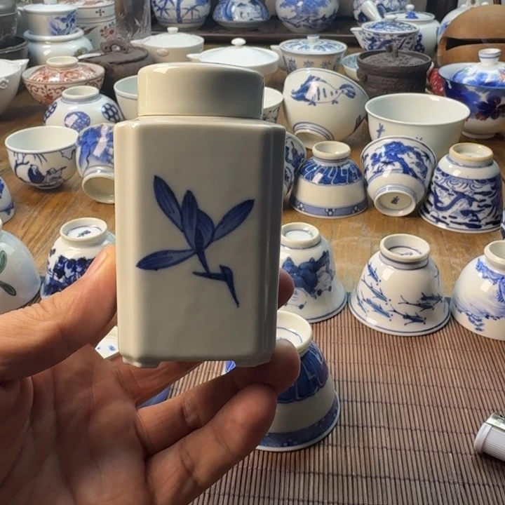 青花瓷器杯子茶具