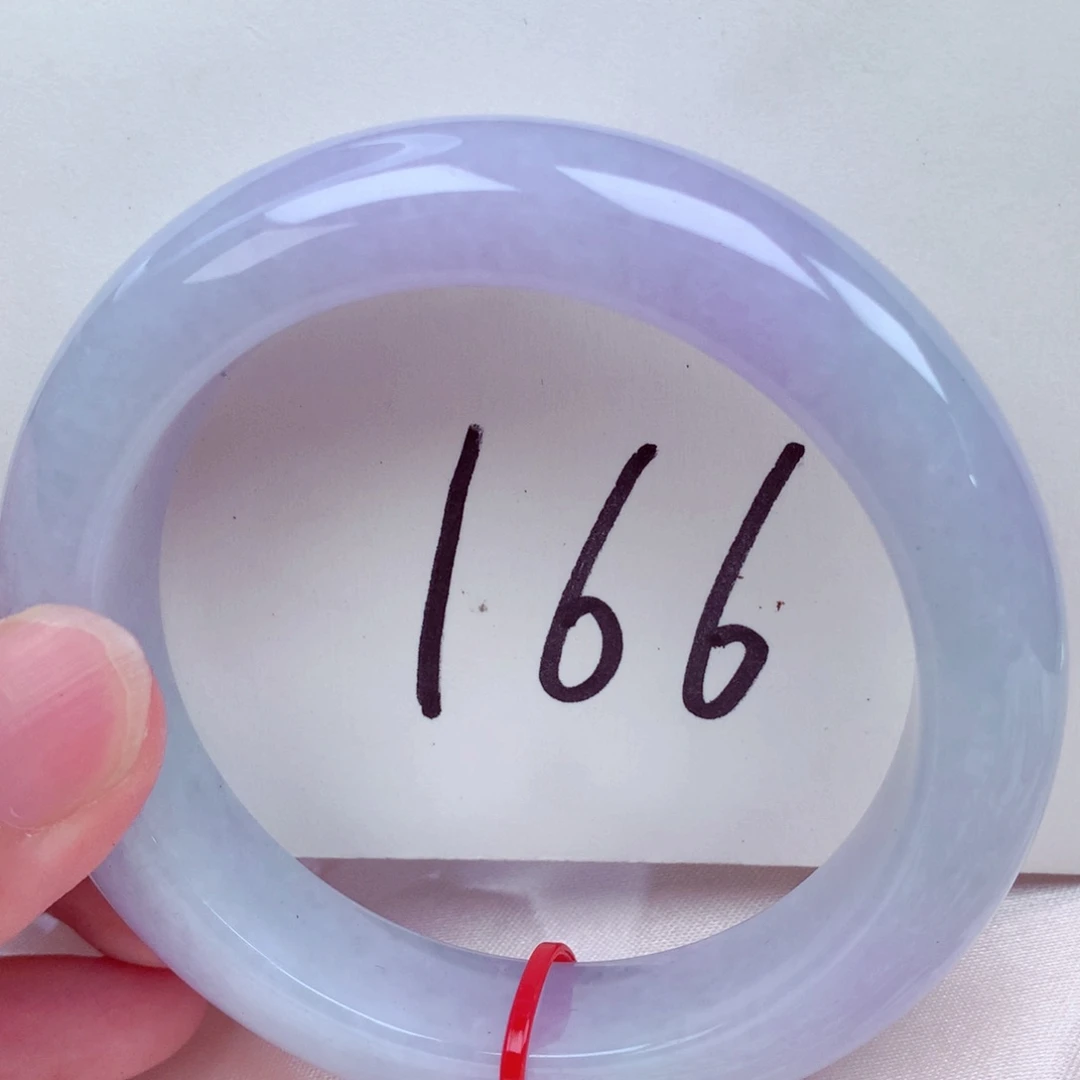 翡翠手镯未镶嵌翡翠