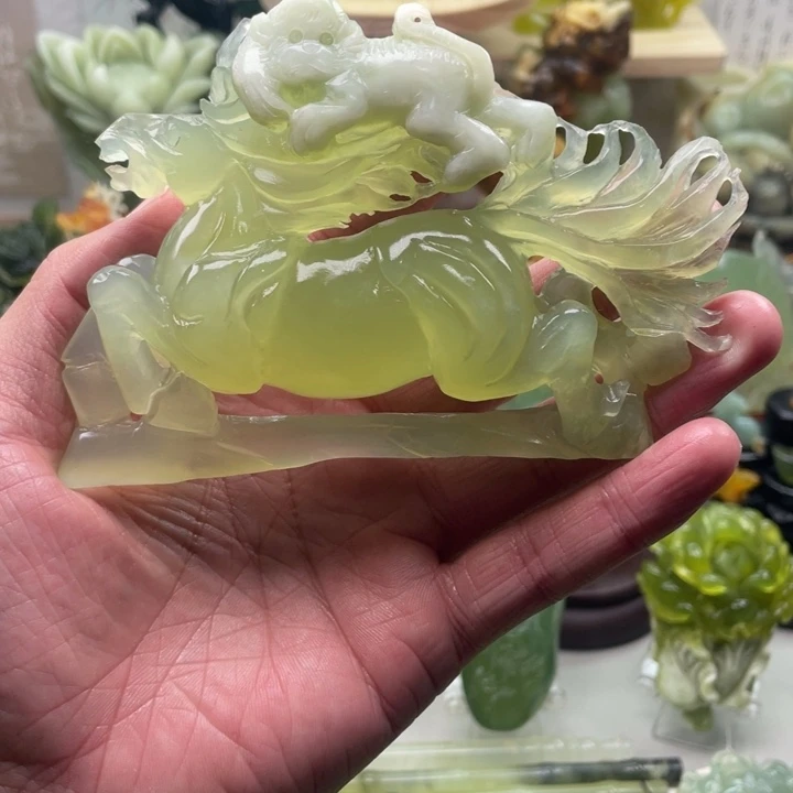 蛇纹石玉未镶嵌四大名玉手把