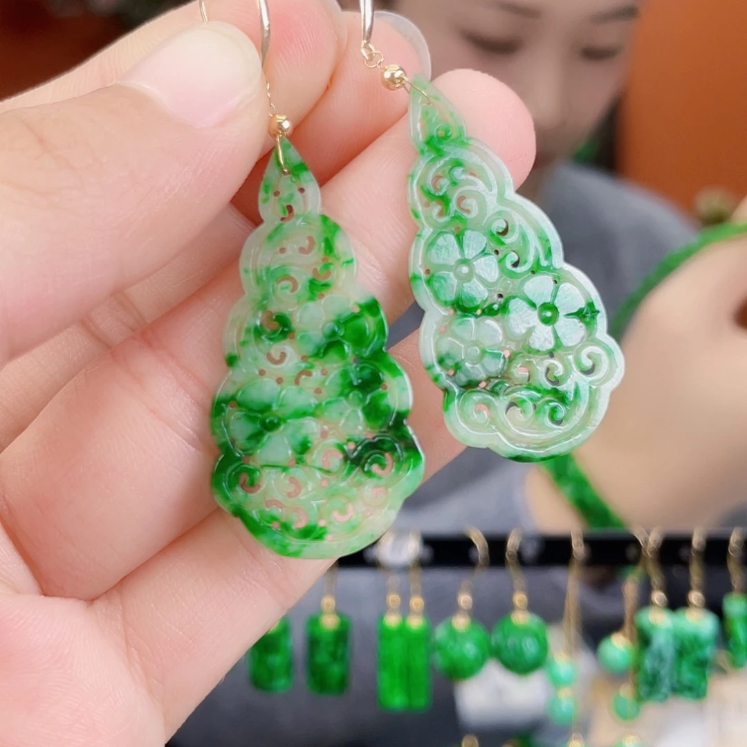 翡翠18K金镶嵌耳饰