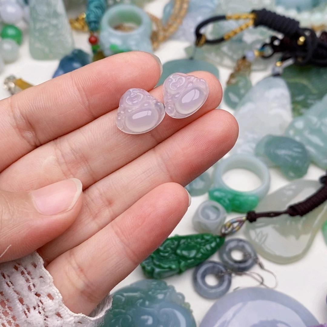 颈饰未镶嵌翡翠专****年佛