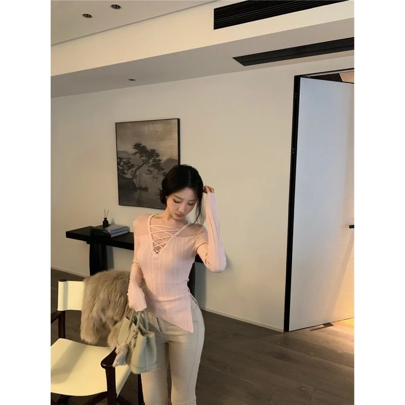 纯欲性感镂空交叉绑带设计感针织上衣女秋冬高腰气质百搭休闲长裤