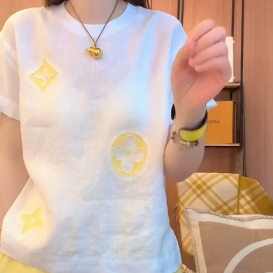 休闲风亚麻圆领T恤时尚显瘦百搭半袖