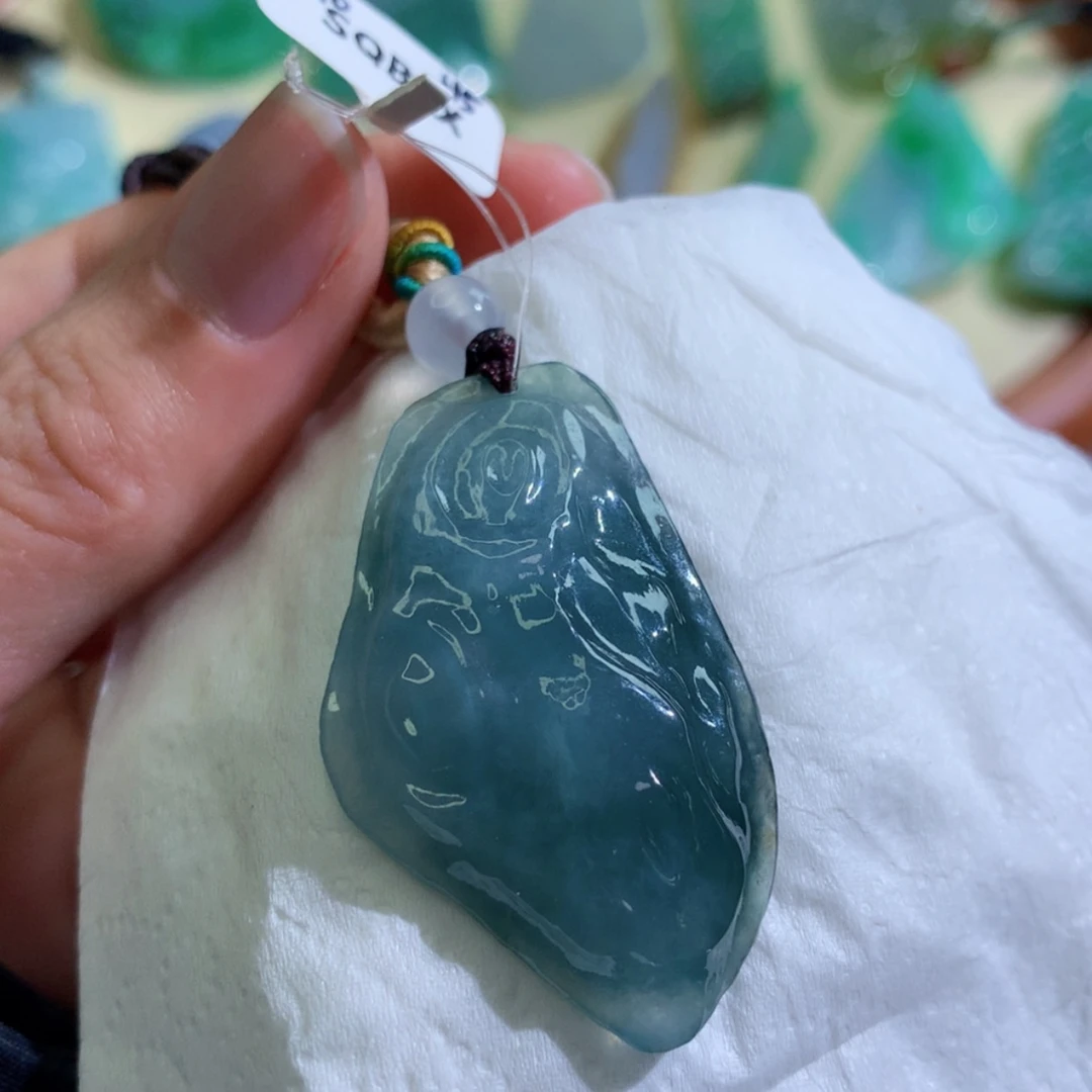 【闪购商品】翡翠吊坠(不含链)未镶嵌 6539