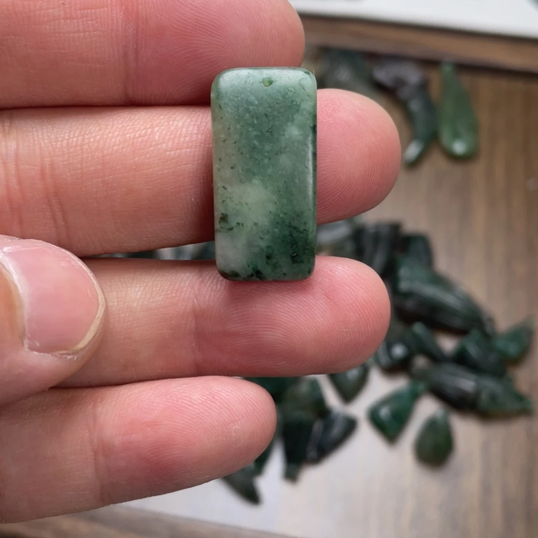 未镶嵌独山玉手链