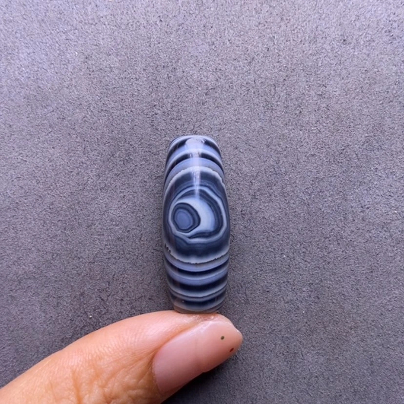 【闪购商品】未镶嵌玛瑙/玉髓珠宝奇石魔****J