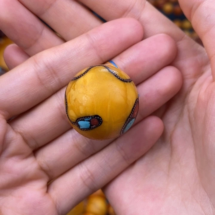 未镶嵌琥珀裸石蜜蜡M