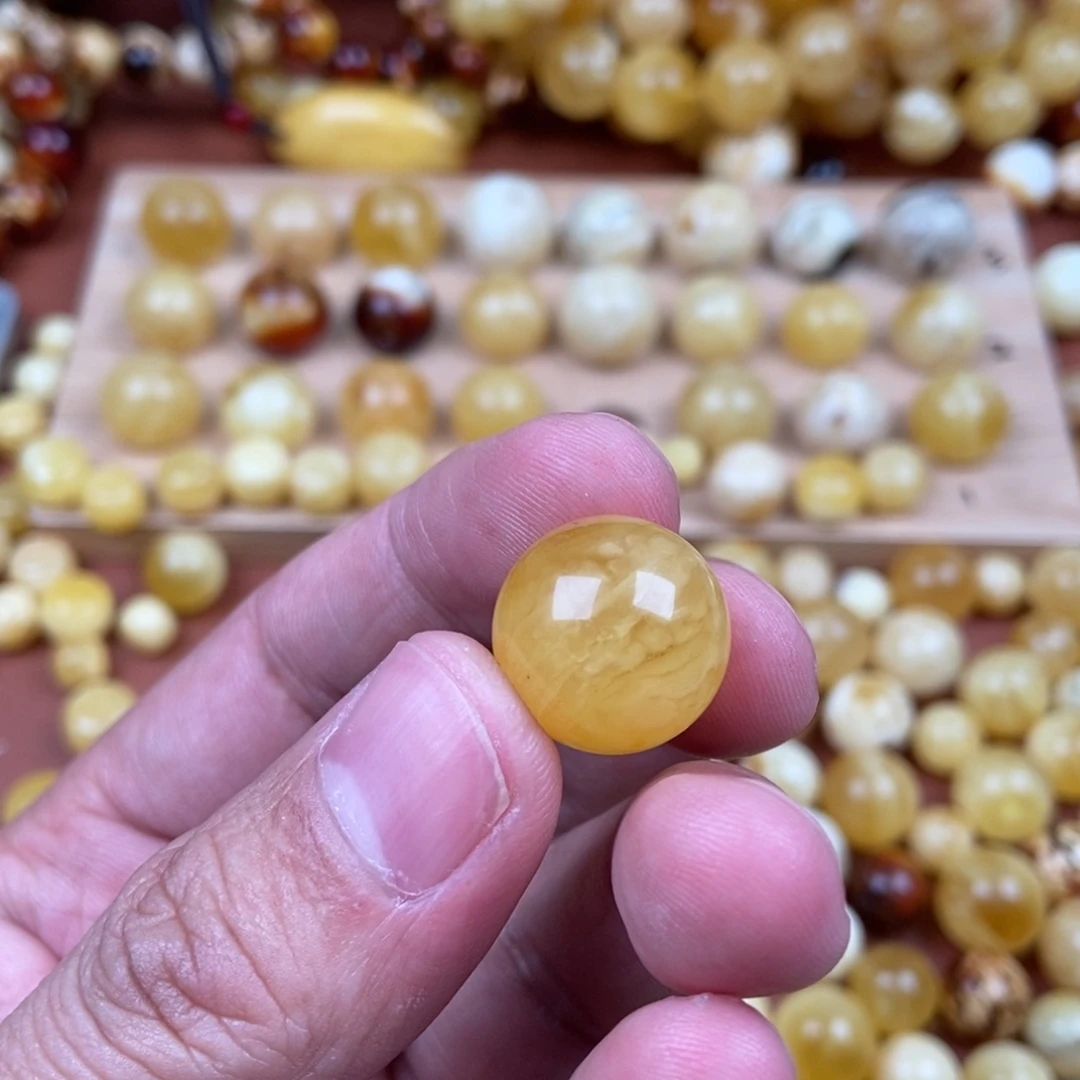 蜜蜡裸石未镶嵌人****凉蜜蜡