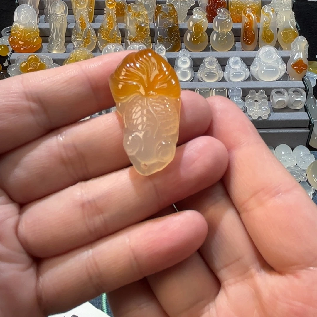 玛瑙/玉髓未镶嵌颈饰