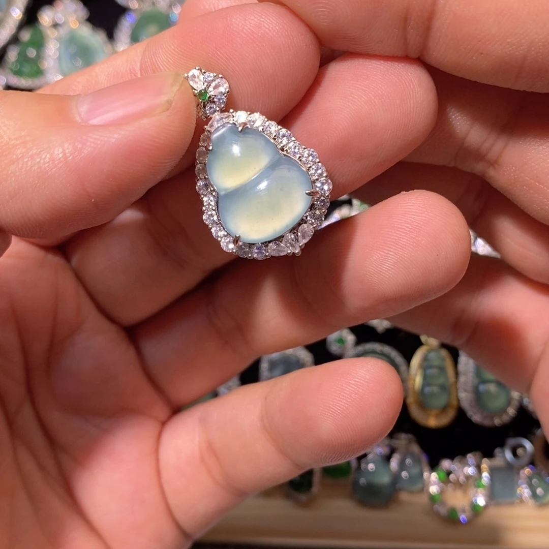 翡翠未镶嵌颈饰天然