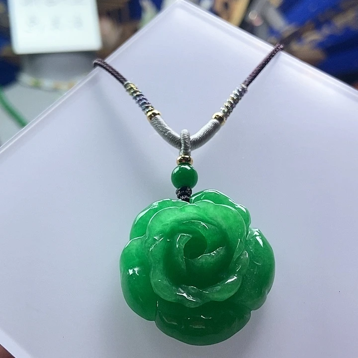 吊坠(赠链)未镶嵌翡翠