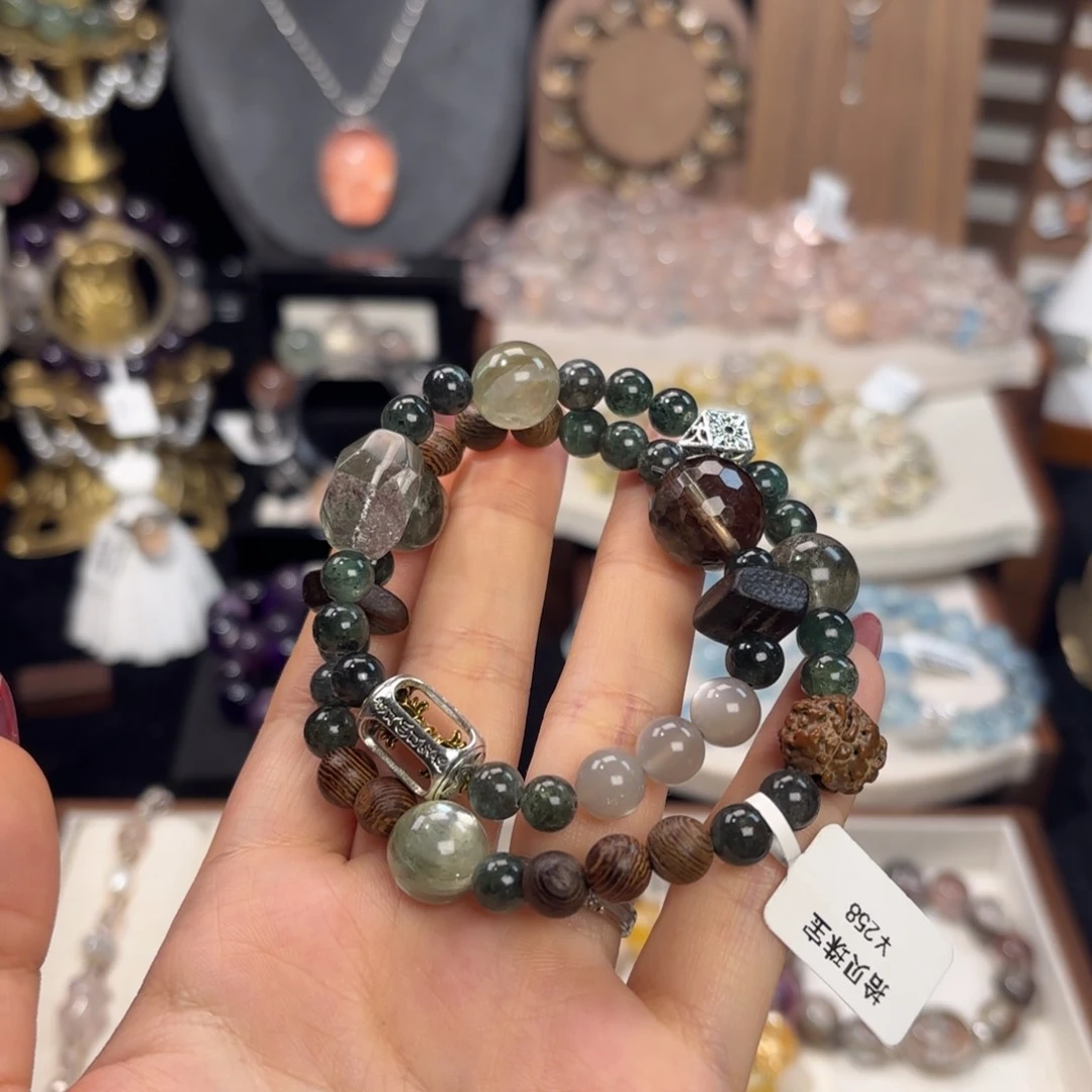 水晶手链未镶嵌?****樂绿晶