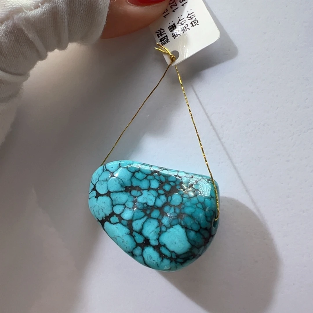 绿松石未镶嵌挂件