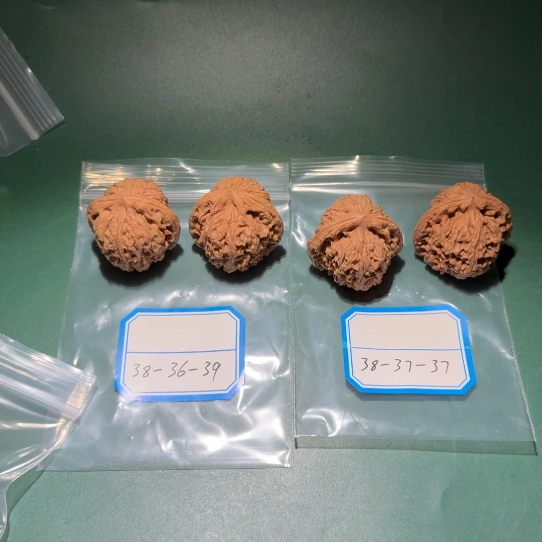 飞***斯吊坠文玩核桃南疆21