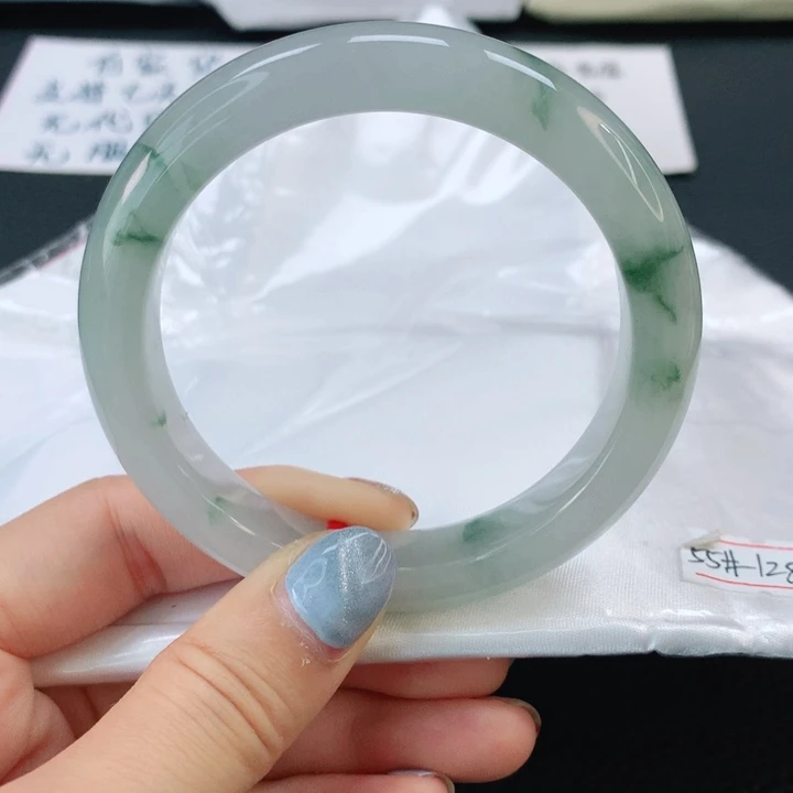 翡翠手镯未镶嵌翡翠手镯55